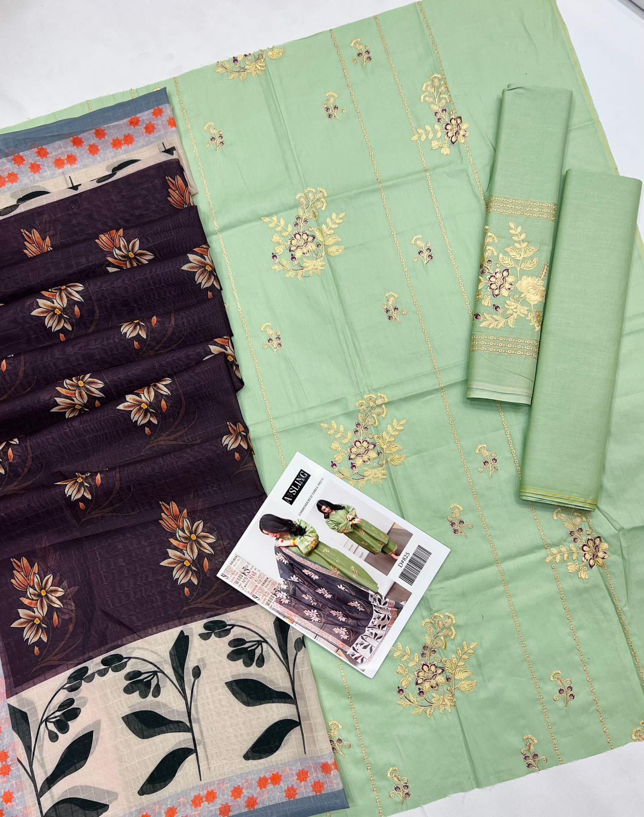 ASLING LAWN  WITH  DIGITAL Diamond DUPATTA Tree Piece Suit unstitched