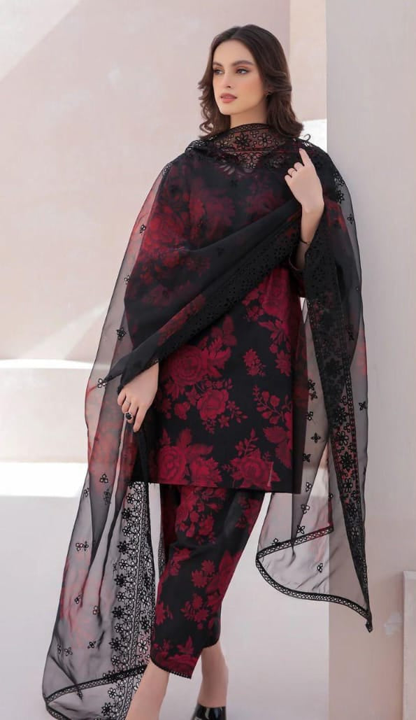 BAROQUE LAWN PATCHES WITH LAWN DUPATTA